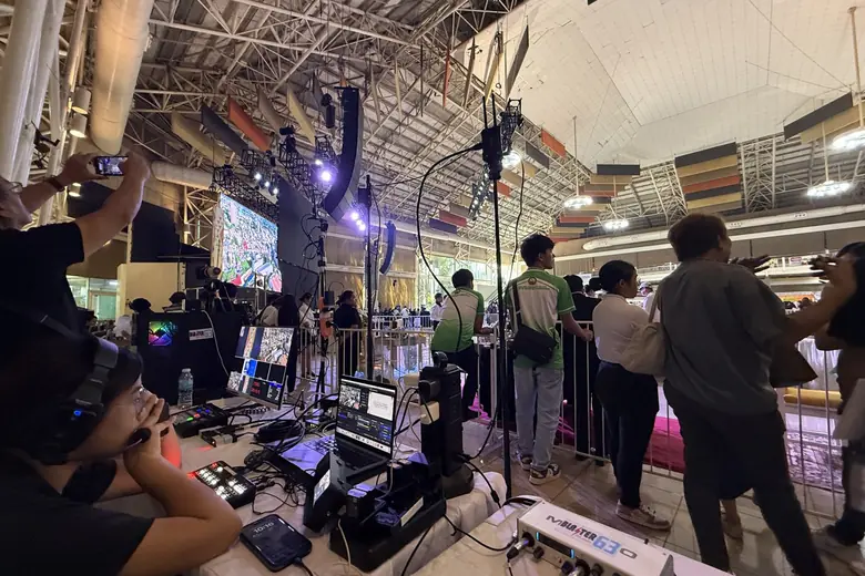 Project LUPAD crew: Live control